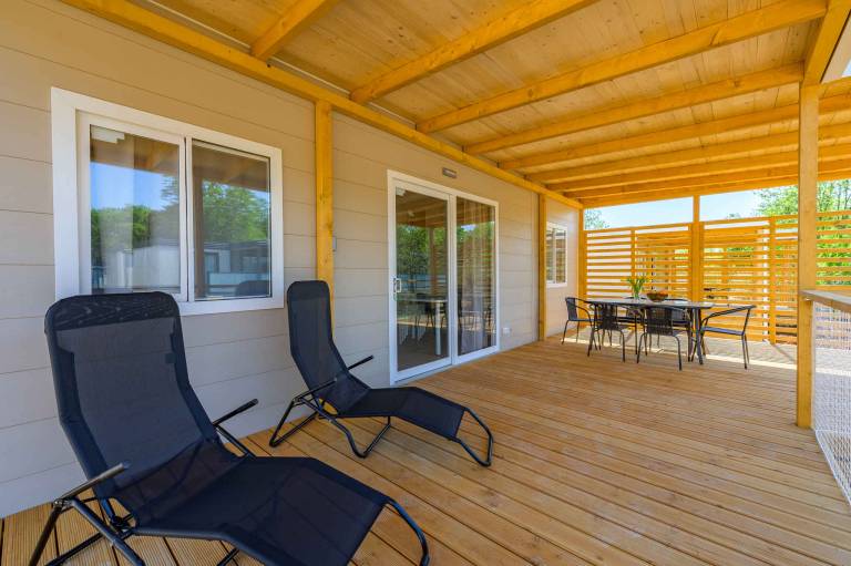 Nice mobile home with terrace, pool & yard | Pets allowed — photo 5