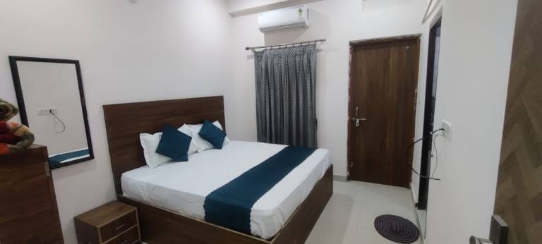 Goroomgo Hotel Shivay Near Ganga River Varanasi in Tola