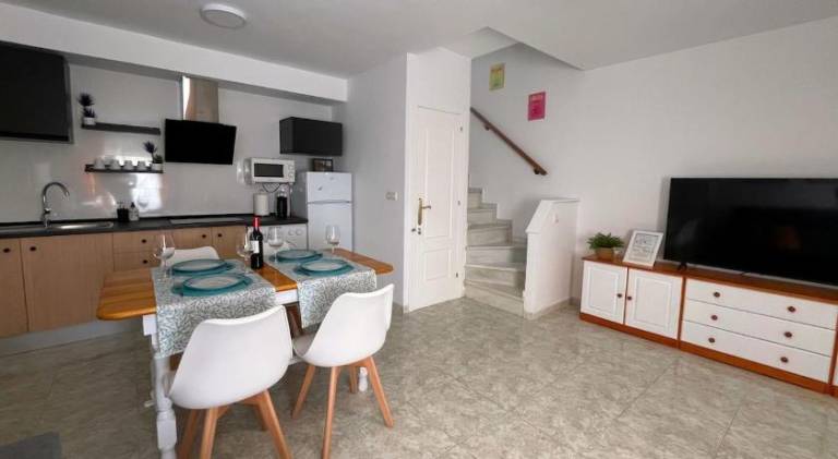 Apartment with pool — photo 3