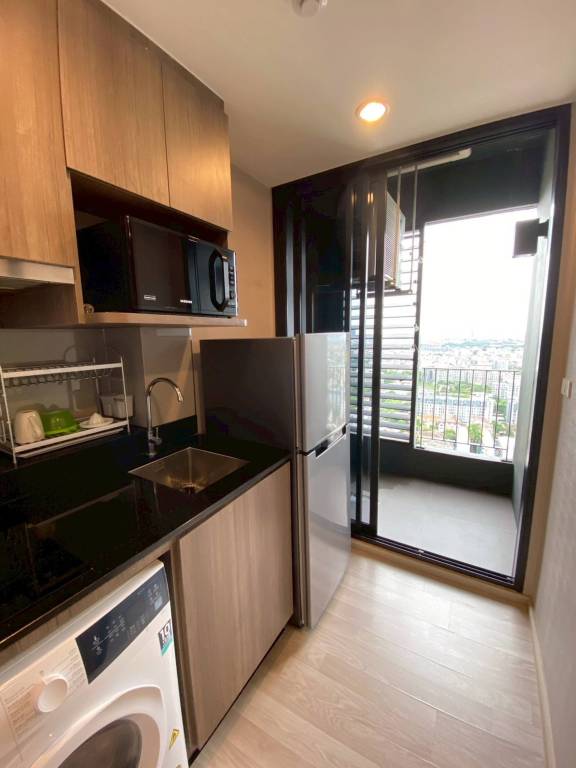 Dedicated room with terrace & pool | Pool view — photo 4