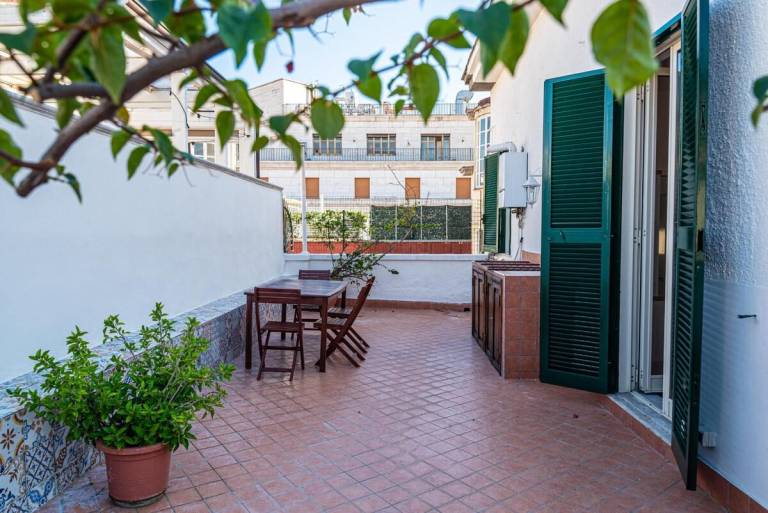 Lovely rental apartment with yard | Near Piazza del Plebiscito | Good for workation | Pet-friendly — photo 5