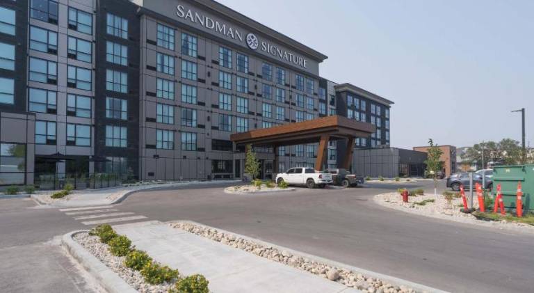 Sandman Signature Winnipeg Airport in Winnipeg, MB