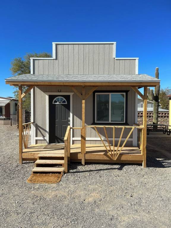 House Quartzsite
