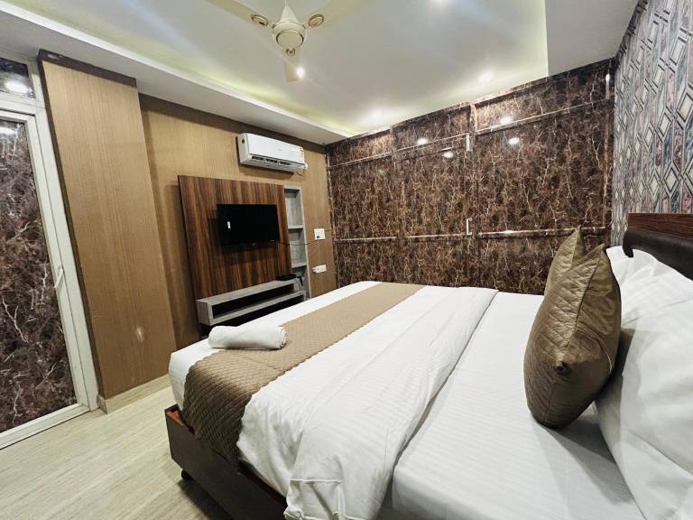 Hotel Devika BnB