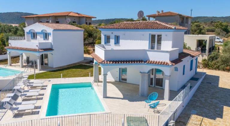 Borgo Bianco affittacamere in Budoni