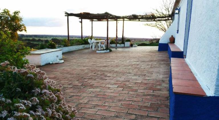 House with terrace, garden & BBQ | Dogs allowed in Sines