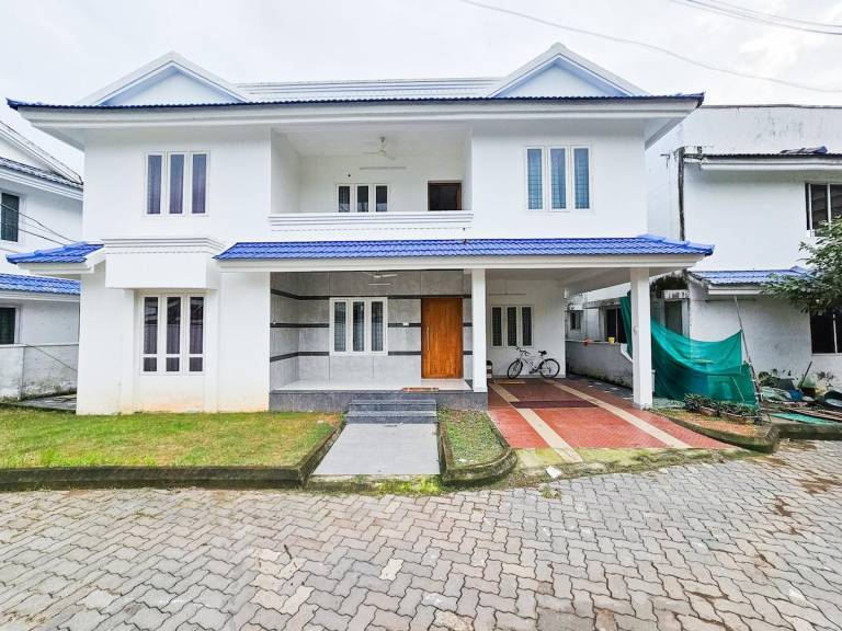 371 m² Villa