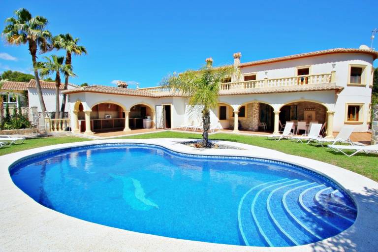 Bahia - spacious family villa with private pool in Moraira in Mora