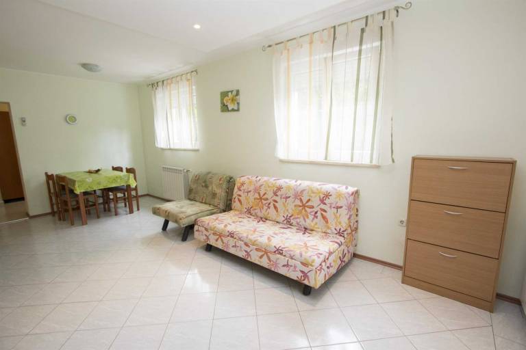 Children-friendly pleasant apartment with barbecue | Pets are welcome — photo 5