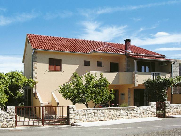 Apartament  Sutivan