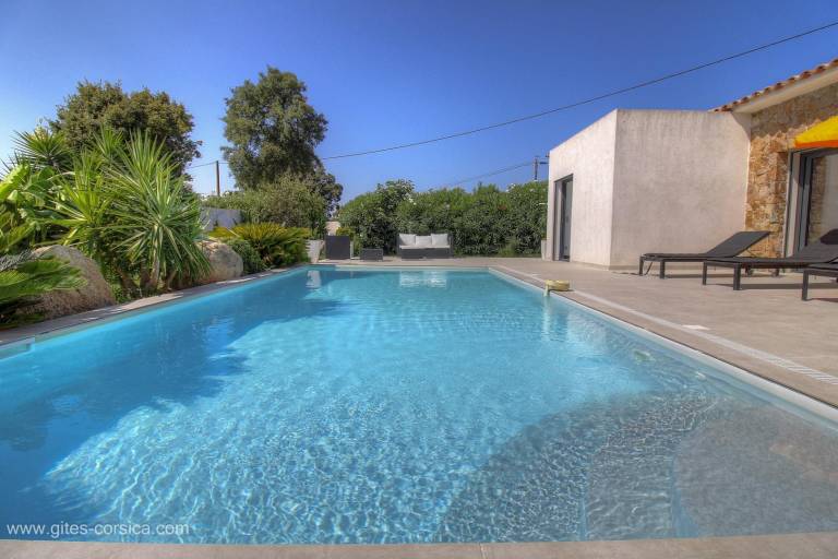 Pleasant gite with yard, pool & barbecue | Mountain view | Pets are welcome — photo 2