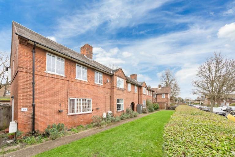 Ample house with jacuzzi, BBQ & yard | Suitable for remote work | Pet-friendly — photo 4