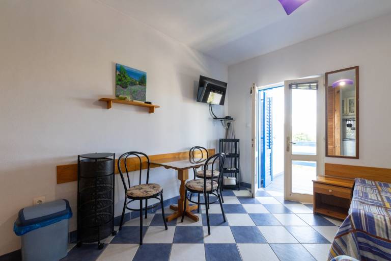 Studio flat with terrace Sućuraj, Hvar (AS-6852-e) — photo 2