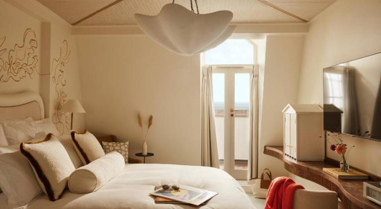No 42 by GuestHouse, Margate in Margate