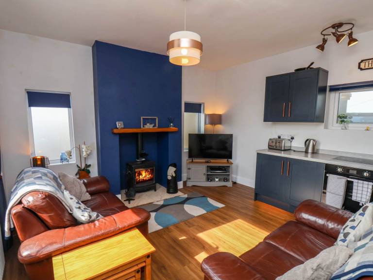 Cottage with garden | Beach view — photo 4