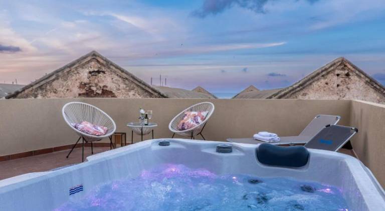 Be Crete - Solis maisonette in Chania
