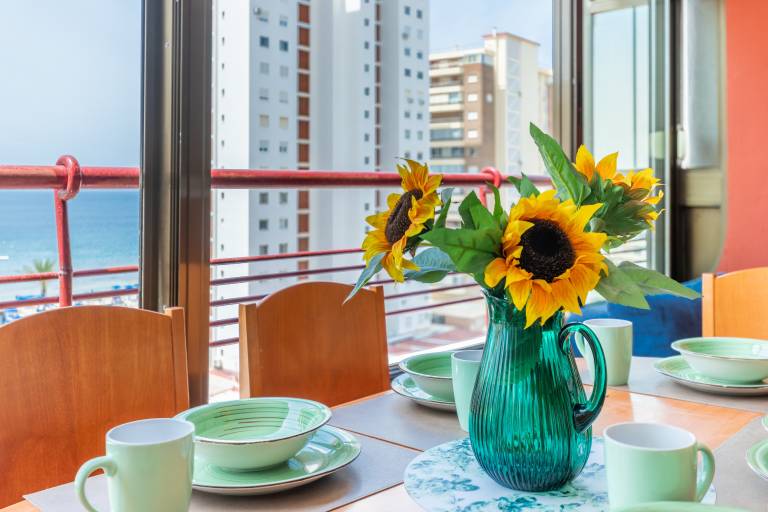 Fully equipped holiday apartment with fast internet & patio | Sea view | Next to the beach | Good for workation | Pets are welcome — photo 2
