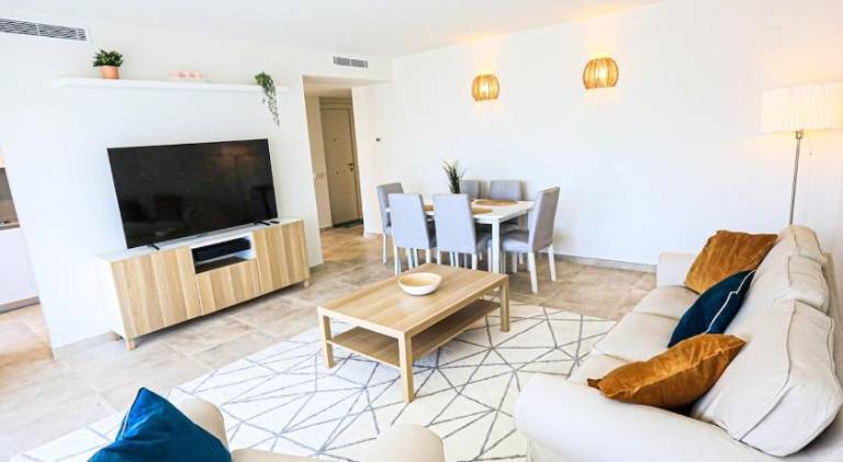 Holiday apartment with pool in Cambrils