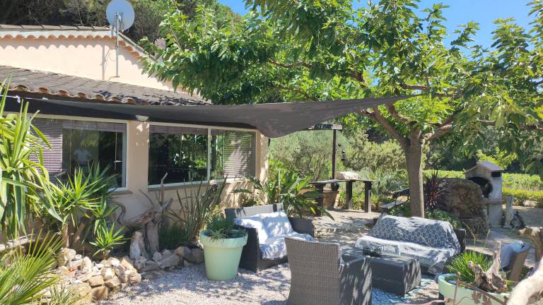 House with terrace, grill & yard | Panoramic view — photo 3
