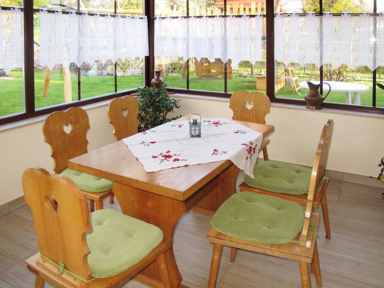 Wonderful holiday apartment with yard, patio & barbeque | Dogs allowed — photo 2