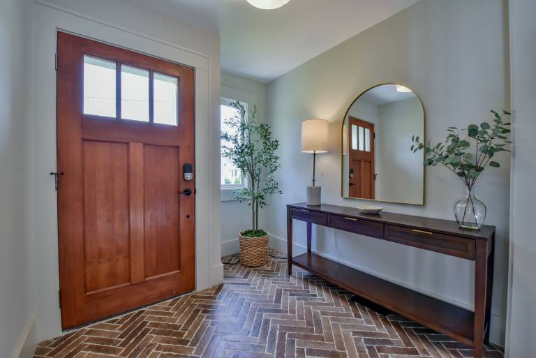 Fully equipped house with BBQ & garden | City view | Dogs allowed — photo 2
