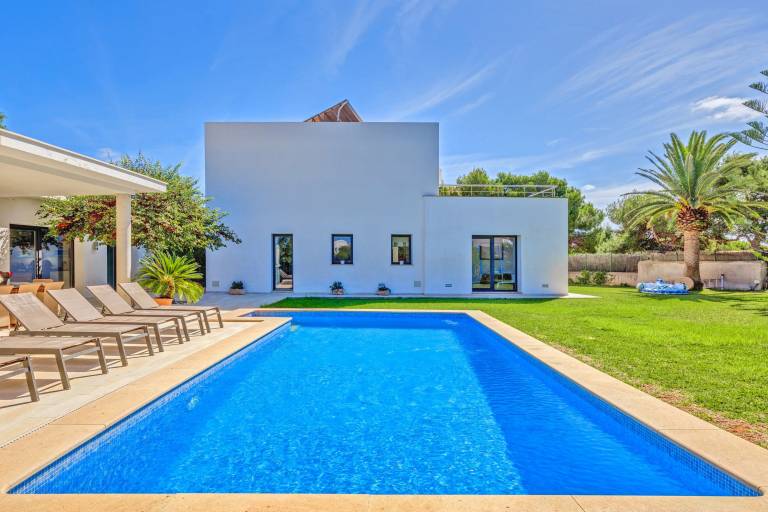 Villa 'Mon Obert' with Sea View, Wi-Fi and Air Conditioning — photo 3