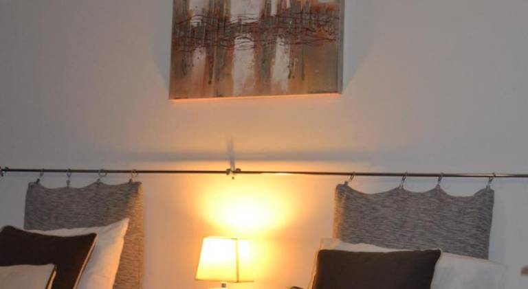 Beautiful rental apartment | Close to Farmers Market | Pets allowed — photo 2