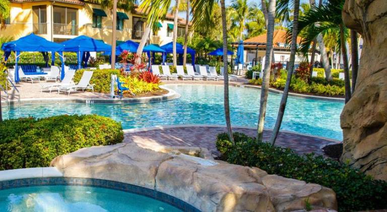 Naples Bay Resort & Marina — photo 2