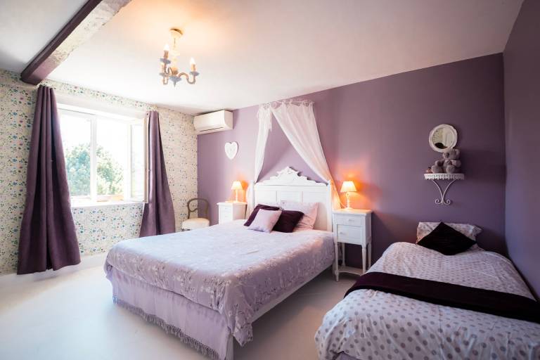 Bed & breakfast with terrace, pool & garden | Garden view in Bayeux