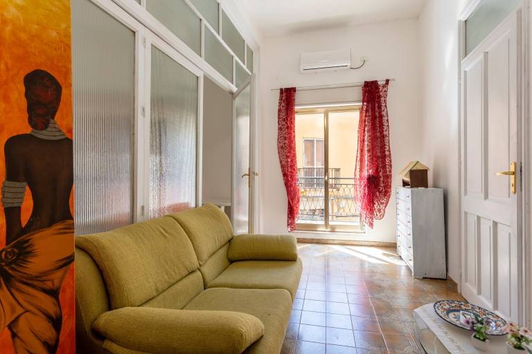 House | City view — photo 4