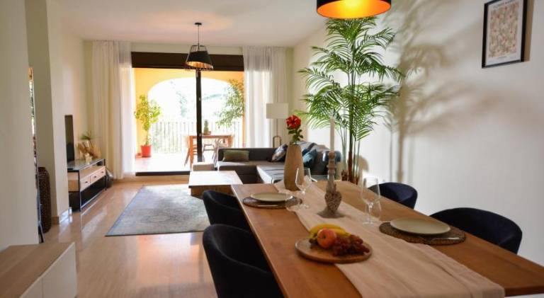 Fully equipped holiday apartment with patio, jacuzzi & pool | Good for workation | Dogs allowed — photo 3