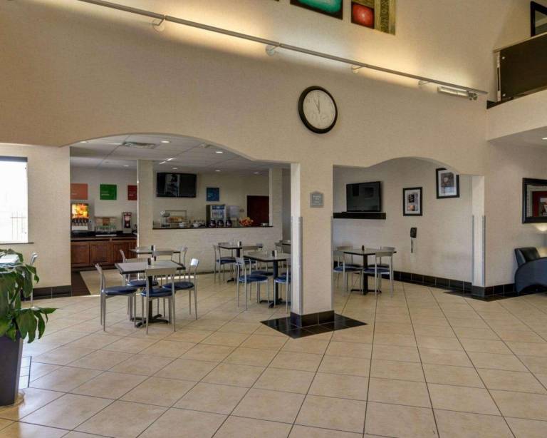 Comfort Inn & Suites Amarillo East — photo 5
