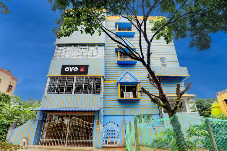 Hotel O Anvi Premium Guest House