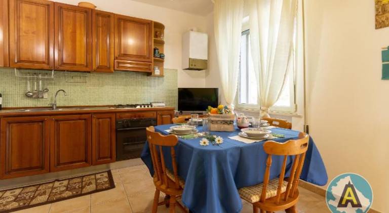 Rental apartment with 2 rooms for 6 persons — photo 4