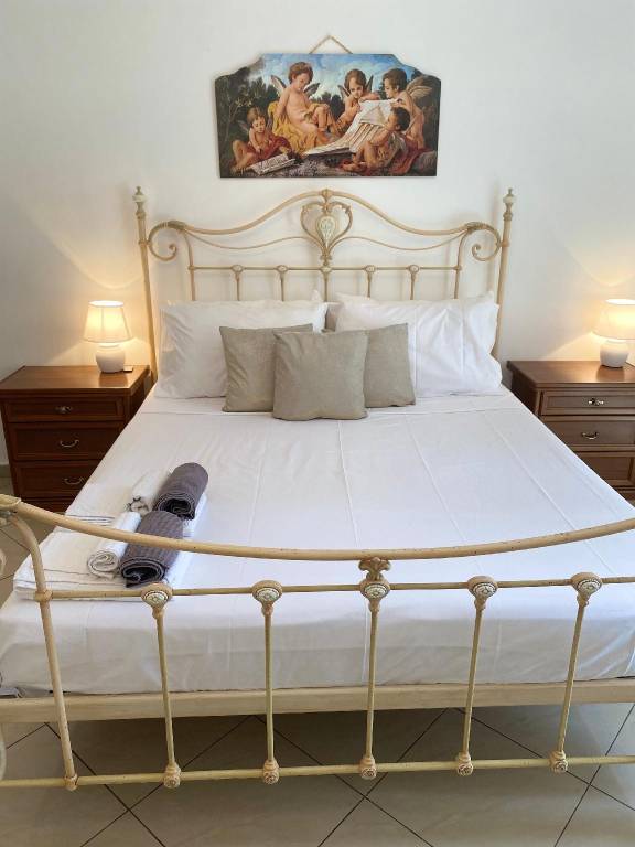 Holiday apartment with 1 room for 4 persons in Bari