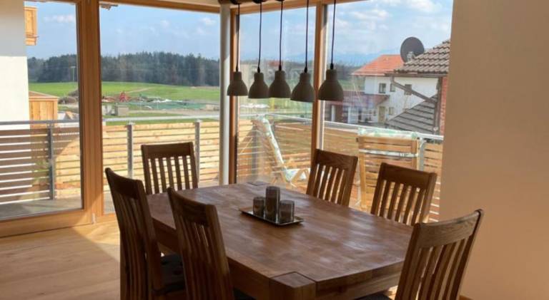 Holiday apartment with yard & patio | Suitable for remote work | Pets allowed — photo 3
