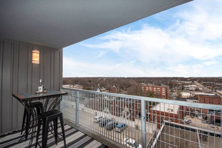 Apartment  Champaign
