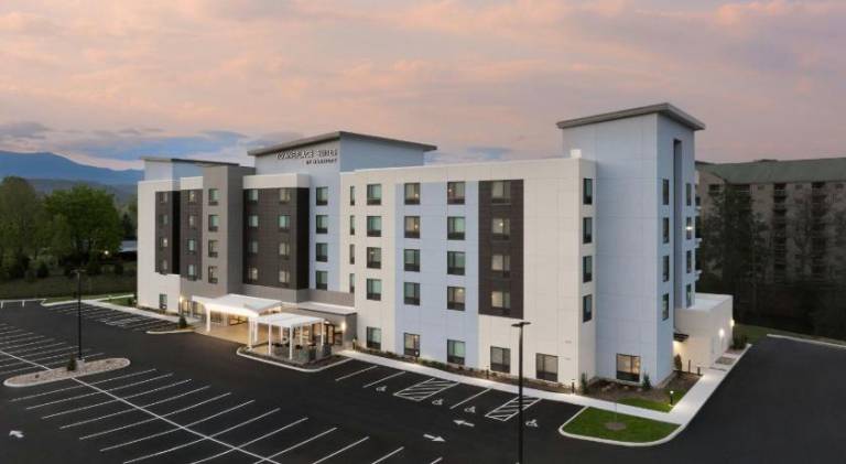 TownePlace Suites by Marriott Pigeon Forge — photo 2