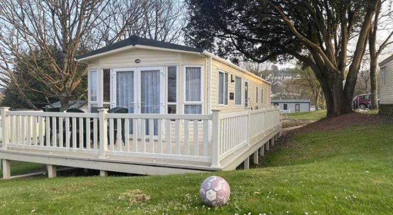 Apartment with pool in Torquay