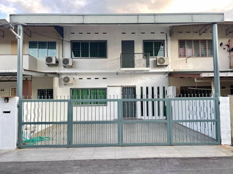 House  Kuching