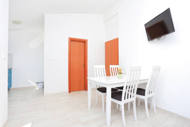 Charming rental apartment with patio & barbecue | Sea view | Close to the beach | Pet-friendly — photo 3