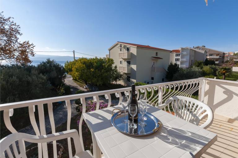 Apartments Near Beach in Omis