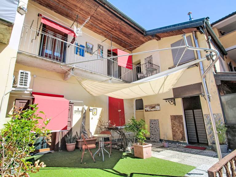 Ferienwohnung in Intra, Tessin, Schweiz