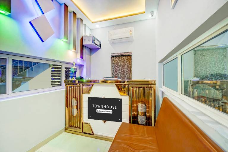 Super Townhouse Anisabad Near Mahavir Sansthan — photo 4