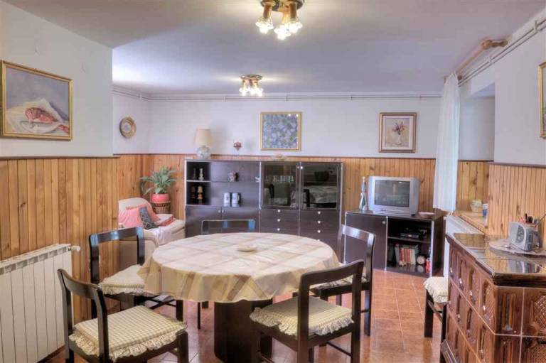 Beautiful house with grill, private pool & yard | Pet-friendly — photo 4