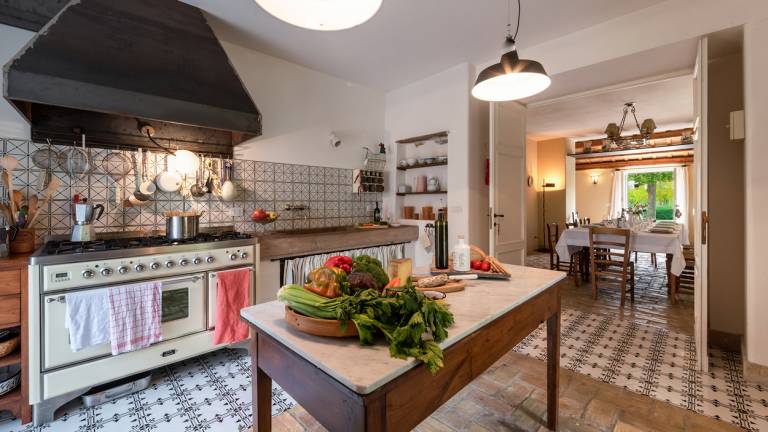 Family-oriented villa with yard, barbeque & private pool | Pool view | Suitable for remote work | Pets are welcome — photo 5