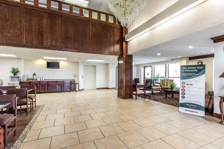 Quality Inn Moore - Oklahoma City — photo 3