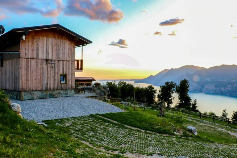 Ferienhaus mit Hund in Malcesine fuer max. 5 Personen