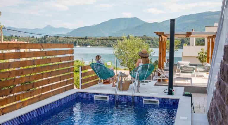 Villa with pool in Tivat