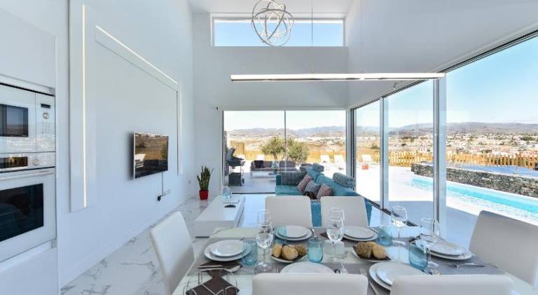 Villa with barbecue, garden & terrace — photo 3